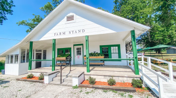 The Farm Stand outside