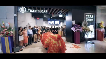 Tiger Sugar Hollywood inside