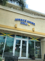 Jamaica House Grill outside