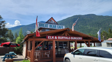 Great Bear Cafe outside