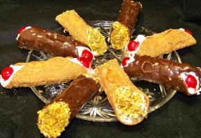 Oley's Pepperoni Cannoli (catering Service) food