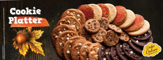 Baskin Robbins With Cookies food