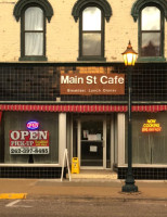 Main Street Cafe inside