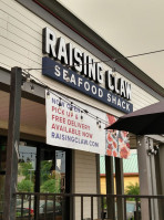 Raising Claw Seafood Shack inside