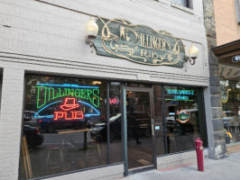 Dillinger's Pub inside