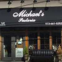 Michael's Pastaria inside