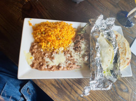 Cinco De Mayo Mexican Restaurant And Bar food
