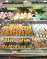 Carlo's Bakery food