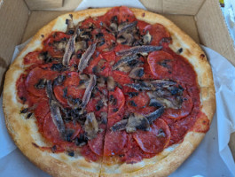 Nicolo's Chicago Style Pizza food