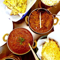Khanna's Desi Vibes food