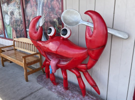 Hungry Crab Davenport outside