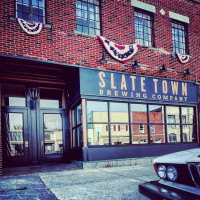 Slate Town Brewing Company outside
