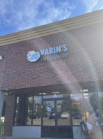 Varin's Sweet Shop outside