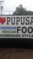 I Love Pupusas outside