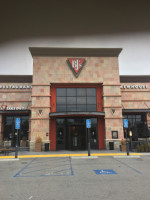 Bj's Brewhouse Puente Hills food