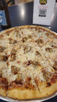 Dontae's Highland Pizza Parlor food