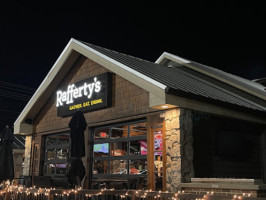 Rafferty's Restaurant Bar outside