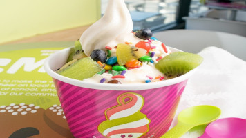 Menchie's Frozen Yogurt food