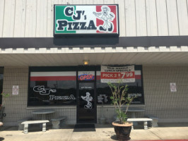 Cj's Pizza Of Columbus outside
