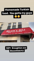 Belgin’s Deli food