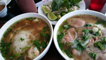 Pho Cali food