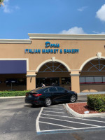 Doris Italian Market Bakery outside