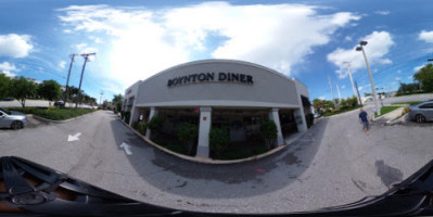 Boynton Diner outside