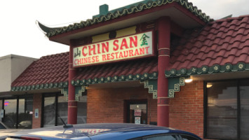 Chin San Chinese outside