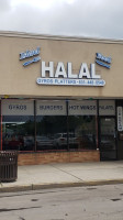 Shah’s Halal Food outside