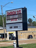 Smokin' D's Pit Stop Bbq food