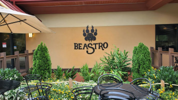 Beastro Café outside