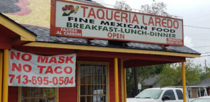 Taqueria Laredo outside