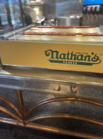 Nathan's Famous – Luxor Food Court food