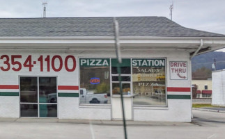 Pizza Station Of Rockwood food
