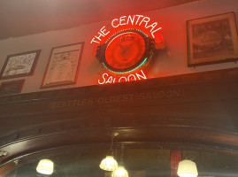 The Central Saloon food