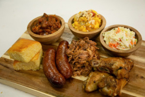 Betty Kaye's Smokehouse food