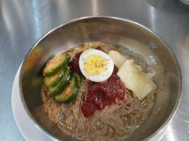 Manna Korean Resturant food