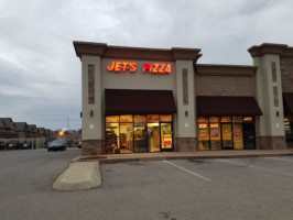 Jets Pizza outside