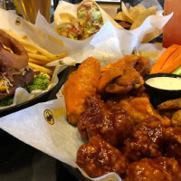 Buffalo Wild Wings Monroe food