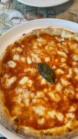 Manny's Cucina Napoletana food
