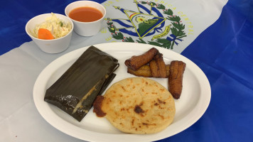 Las Delicias Salvadoran food