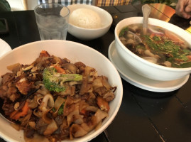 Kin Thai food