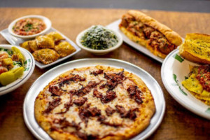 Garibaldi's Pizza & Catering food