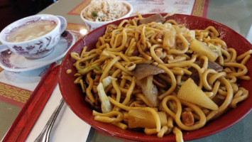 Hings Chinese Cuisine food