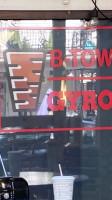B Town Gyros food