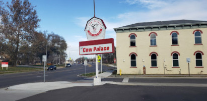 Cow Palace food