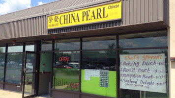 China Pearl Langhorne outside