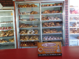 Las Alondra's Bakery food