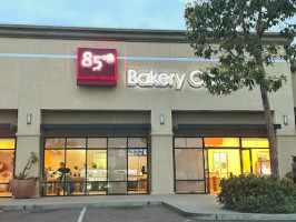 85c Bakery Cafe Balboa Mesa outside
