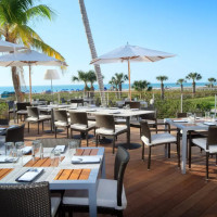 The Deck at 560- HIlton Marco Island Resort and Spa food